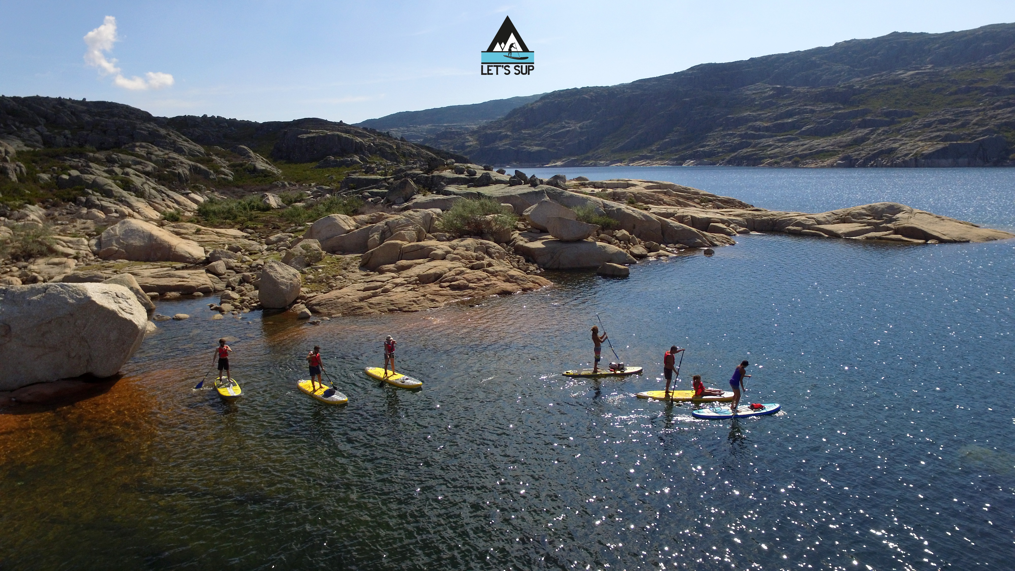 Let's SUP lagoa comprida serra da estrela stand up paddle passeio tours