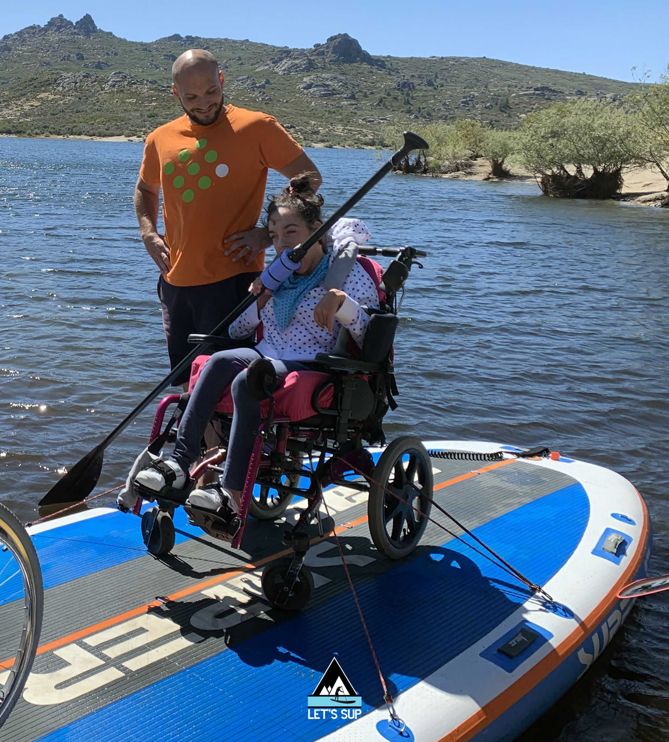 let's SUP stand up paddle adaptado desporto para todos adaptive vale do rossim serra da estrela turismo inclusivo